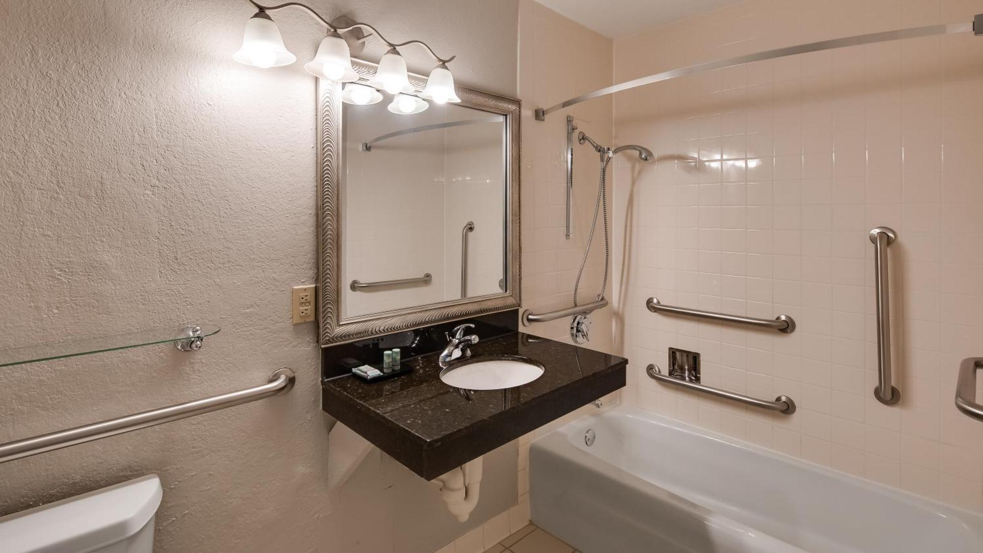 Best Western Tomah Hotel מראה חיצוני תמונה